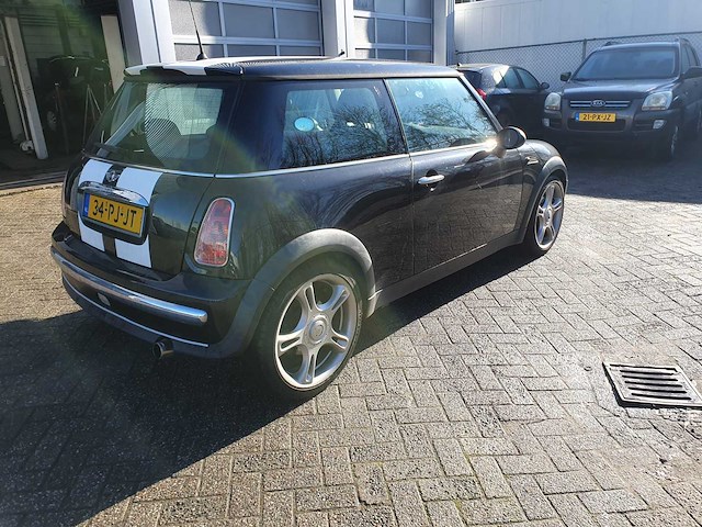 Mini mini 1.6 one salt, 34-pj-jt - afbeelding 1 van  2