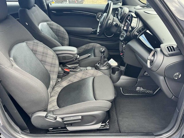 Mini mini 2.0 cooper s chili 2015 | 5-zst-59 - afbeelding 27 van  34