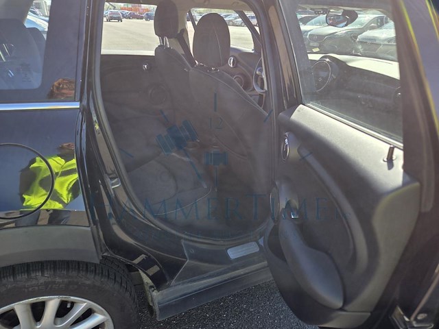 Mini mini 5 doors (f55) mini 1.5 d cooper 116, 2015 - afbeelding 9 van  48