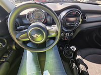 Mini mini 5 doors (f55) mini 1.5 d cooper 116, 2015 - afbeelding 15 van  48