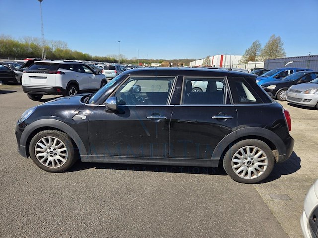 Mini mini 5 doors (f55) mini 1.5 d cooper 116, 2015 - afbeelding 47 van  48