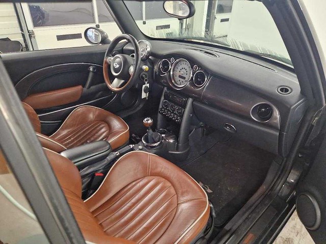 Mini mini cabrio 1.6 one sidewalk, 5-trt-93 - afbeelding 16 van  16