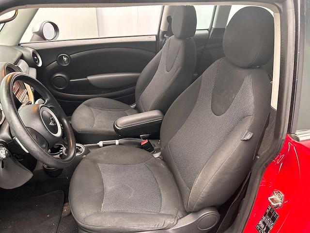 Mini mini clubman 1.6 cooper 2008 | 01-gsv-9 - afbeelding 15 van  17