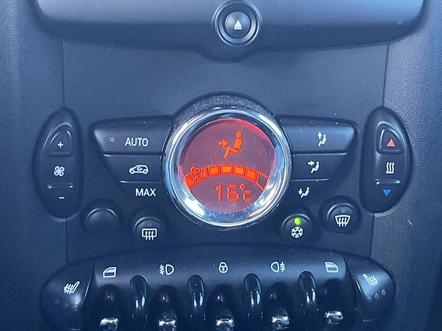 Mini mini clubman 1.6 cooper chili 2011 | g-852-ft - afbeelding 8 van  23