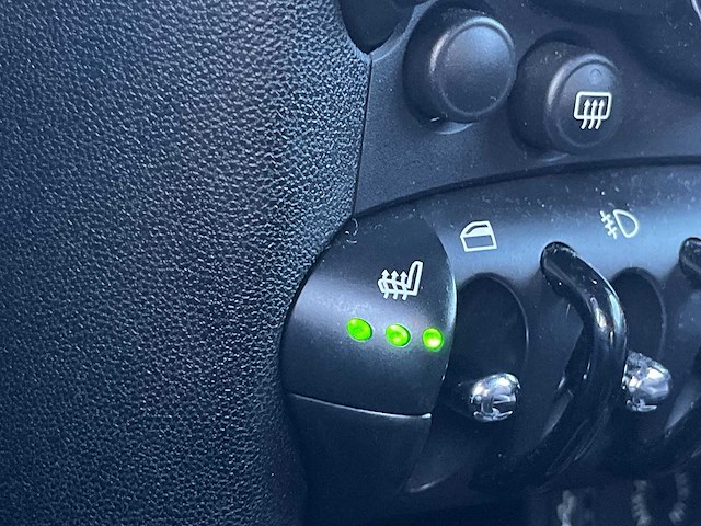 Mini mini clubman 1.6 cooper chili 2011 | g-852-ft - afbeelding 9 van  23