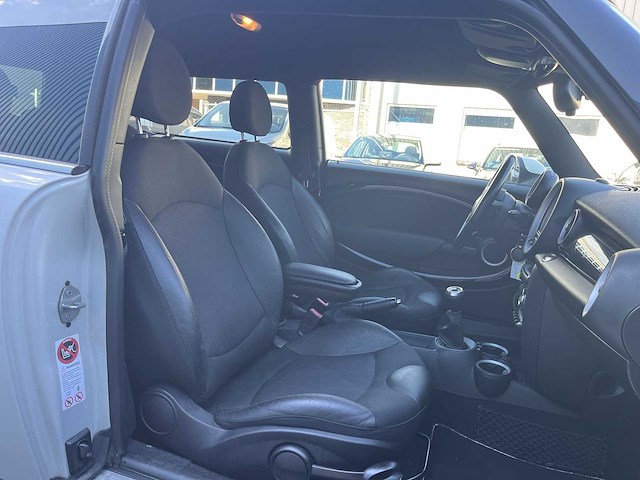 Mini mini clubman 1.6 cooper chili 2011 | g-852-ft - afbeelding 13 van  23