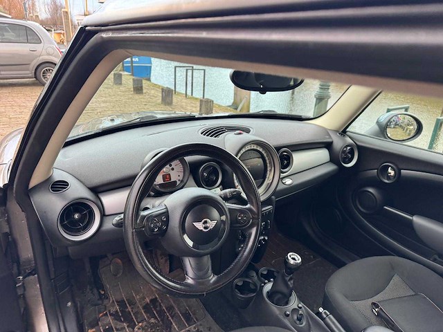Mini mini clubman 1.6 cooper d salt pano edition rg-273-k - afbeelding 9 van  31