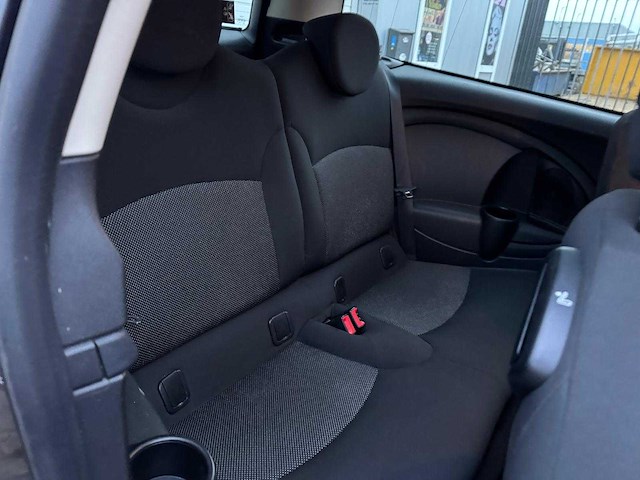 Mini mini clubman 1.6 cooper d salt pano edition rg-273-k - afbeelding 21 van  31