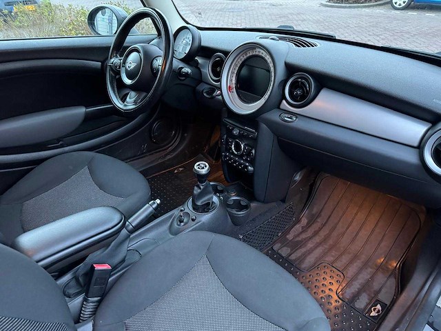 Mini mini clubman 1.6 cooper d salt pano edition rg-273-k - afbeelding 22 van  31