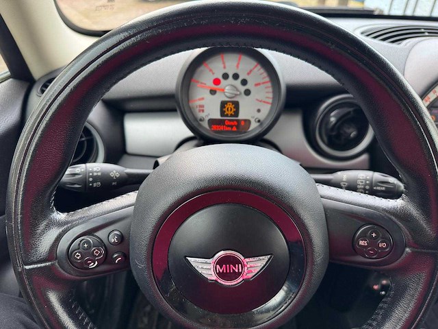 Mini mini clubman 1.6 cooper d salt pano edition rg-273-k - afbeelding 25 van  31