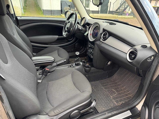 Mini mini clubman 1.6 cooper d salt pano edition rg-273-k - afbeelding 30 van  31