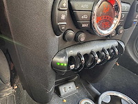 Mini mini clubman 1.6 one holland street automaat; 9-khb-62 - afbeelding 12 van  16