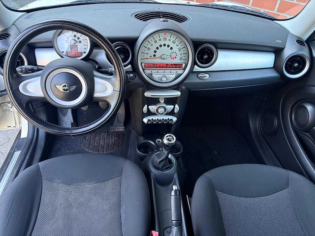 Mini one 1.4 pepper - personenauto - afbeelding 9 van  11