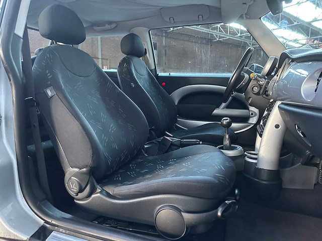 Mini one d 1.4 75pk 2005, tp-292-t - afbeelding 31 van  37