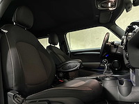 Mini one pepper business 1.2 3-deurs 102pk 2015 (origineel-nl) 70.374km, hr-335-v - afbeelding 29 van  47
