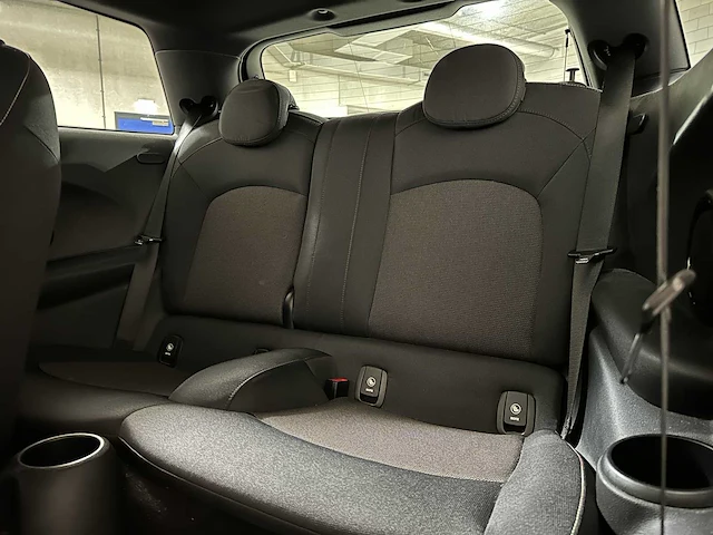Mini one pepper business 1.2 3-deurs 102pk 2015 (origineel-nl) 70.374km, hr-335-v - afbeelding 27 van  48
