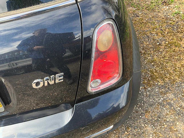 Mini one personenauto - afbeelding 1 van  3