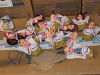 Mini poppetje mix geleverd klein 2 stusk in ds 2 - afbeelding 1 van  5