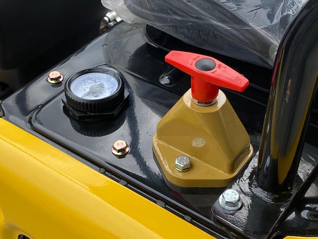 Mini rupsgraafmachine stahlworks hl319 geel - afbeelding 3 van  12