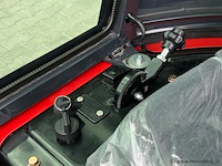 Mini rupsgraafmachine stahlworks hl320 rood - afbeelding 12 van  15