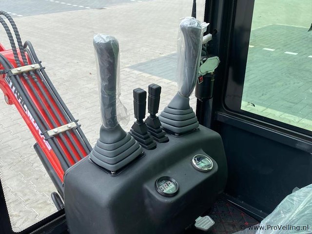 Mini rupsgraafmachine stahlworks hl320 rood - afbeelding 4 van  15