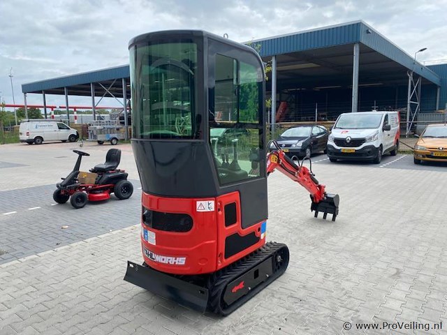 Mini rupsgraafmachine stahlworks hl320 rood - afbeelding 13 van  15