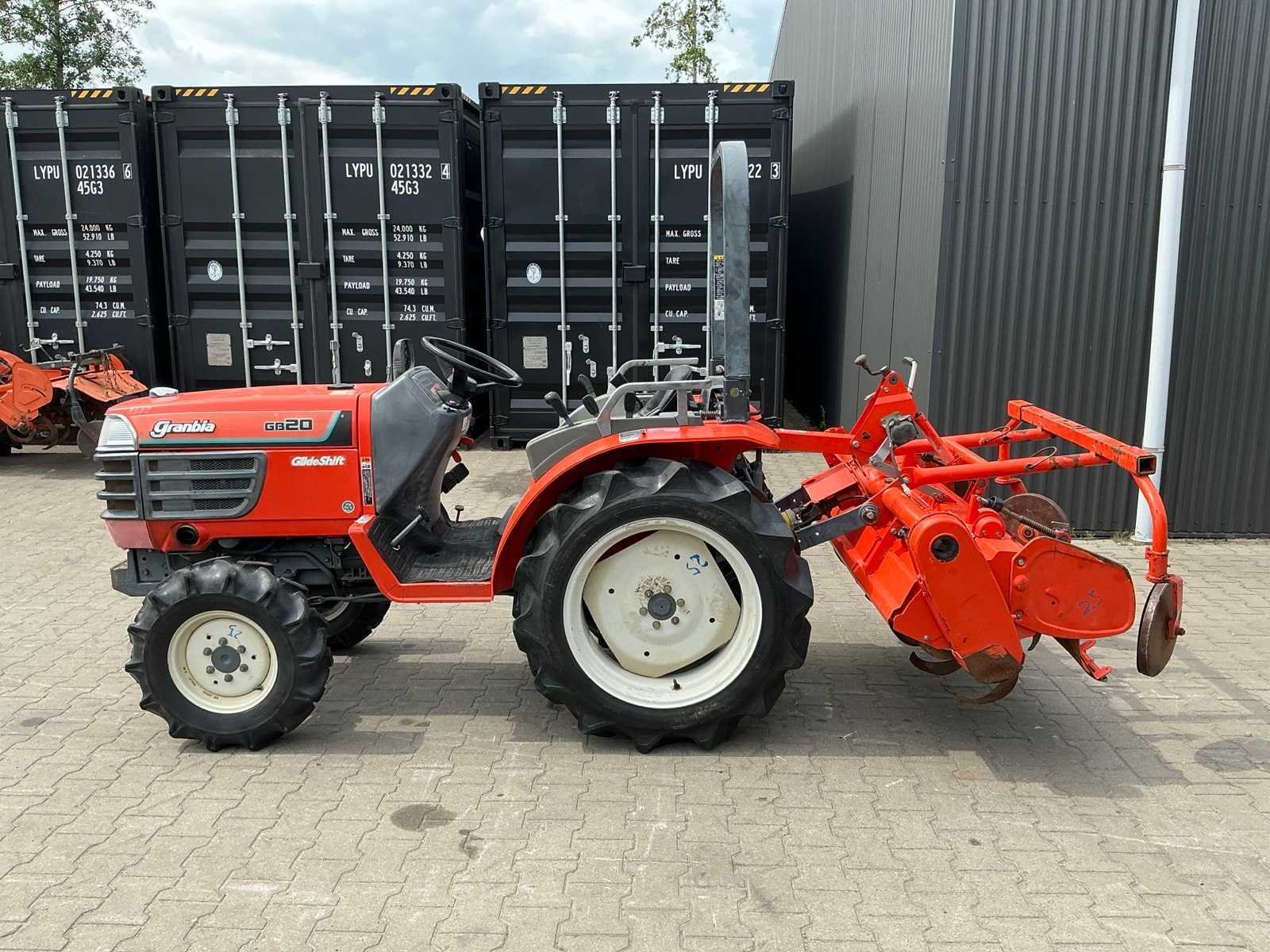 Mini-tractoren, voertuigen, graafmachines, aanbouwdelen, containers, tiny houses en gereedschappen