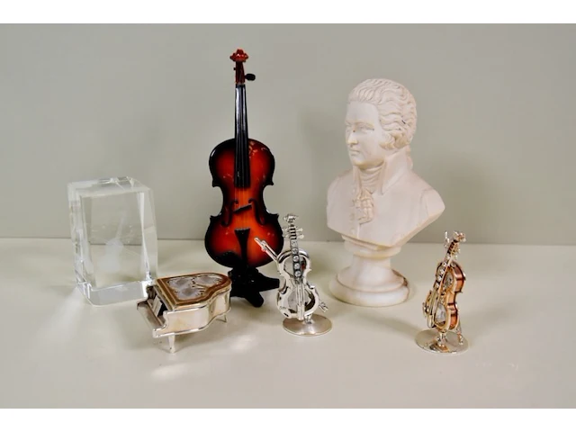 Miniaturen thema muziek - afbeelding 2 van  9