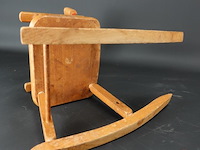 Miniatuur houten schommelstoel - afbeelding 5 van  5