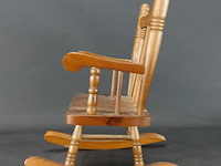Miniatuur houten schommelstoel - afbeelding 3 van  5
