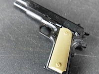 Miniatuur pistool - afbeelding 2 van  3