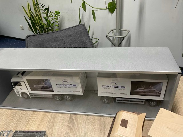 Miniatuur vrachtwagen (5x) - afbeelding 2 van  6