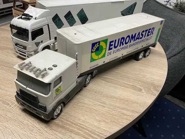 Miniatuur vrachtwagen (5x) - afbeelding 5 van  6