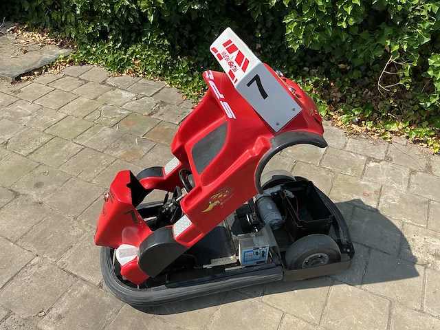 Minicar | botser | rood - afbeelding 5 van  15