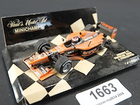 Minichamps 1:43 die-cast schaalmodel van de arrows f1 showcar 2000, gereden door jos verstappen. - afbeelding 1 van  5