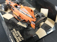Minichamps 1:43 die-cast schaalmodel van de arrows f1 showcar 2000, gereden door jos verstappen. - afbeelding 4 van  5