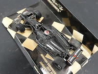 Minichamps 1:43 schaalmodel van de minardi european ps01, specifiek de testauto bestuurd door jos verstappen in valencia in 2003. - afbeelding 4 van  5