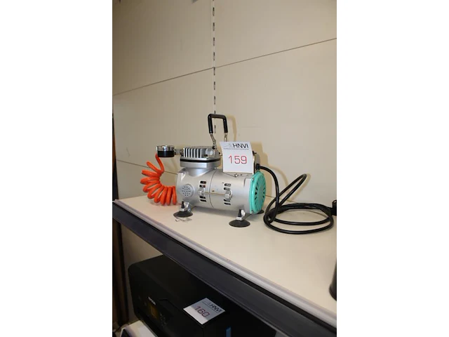 Minicompressor erima 220 volt - afbeelding 2 van  2