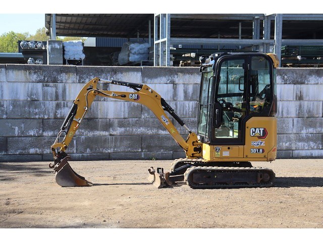 Minigraver cat 301.8 diesel - afbeelding 1 van  1