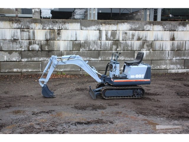 Minigraver kubota kh007 diesel - afbeelding 1 van  1