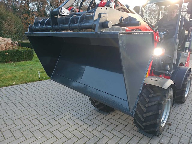 Minishovel - 2026 - pantherw25 advanced met kubota 4 cyl - afbeelding 22 van  52