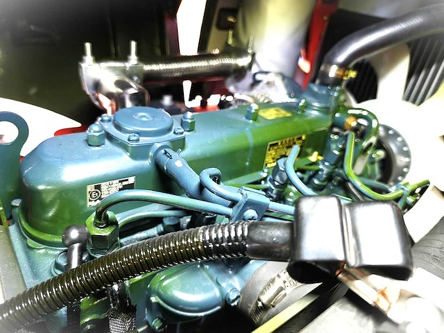 Minishovel - 2026 - pantherw25 advanced met kubota 4 cyl - afbeelding 38 van  52