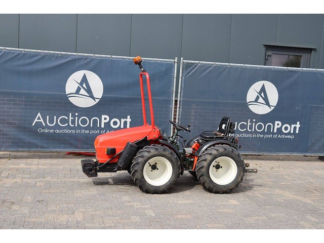 Minitractor goldoni base 20a diesel 21pk 2000 (marge) - afbeelding 1 van  1