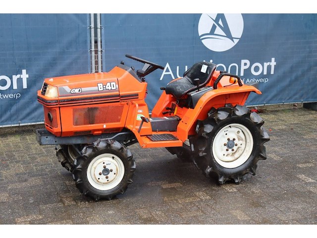 Minitractor kubota b-40 diesel 14pk - afbeelding 1 van  1