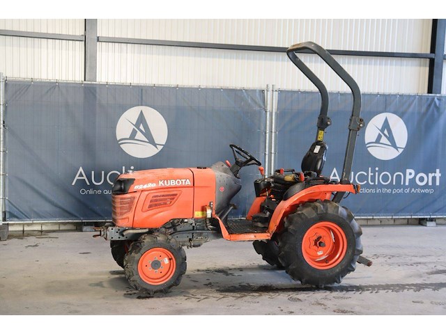 Minitractor kubota b2420 diesel - afbeelding 1 van  1