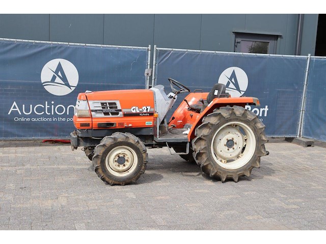 Minitractor kubota gl-27 diesel 27pk - afbeelding 1 van  1