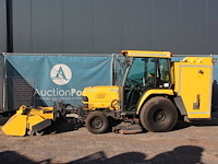 Minitractor kubota stv40 diesel 2006 met veegborstel - afbeelding 1 van  1