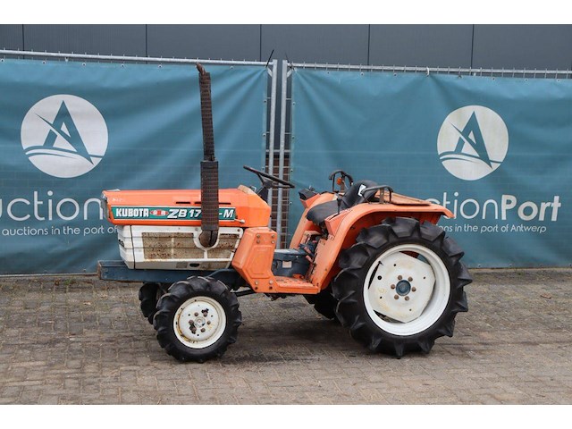 Minitractor kubota zb1702-m diesel 17pk - afbeelding 1 van  1
