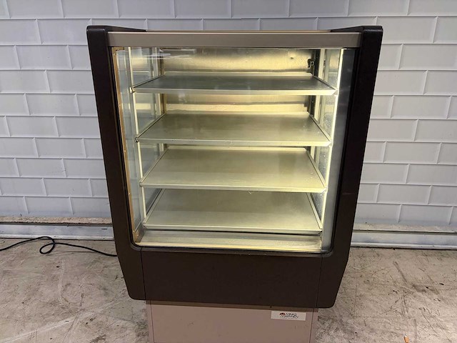 Minks marynen - gebaksvitrine - afbeelding 1 van  6