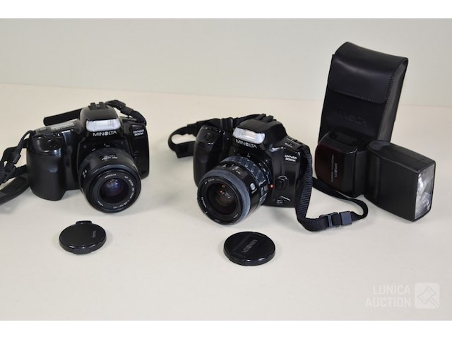 Minolta dynax 300 si camera's - afbeelding 1 van  8